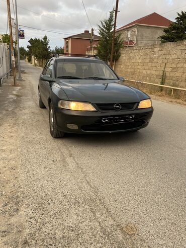 Opel: Opel Vectra Caravan – universal kuzovlu ailə və yükdaşıma üçün rahat — 8