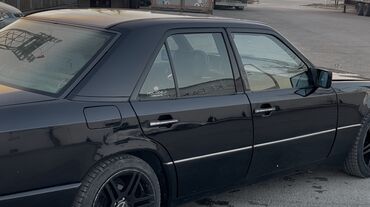 Mercedes-Benz: Mercedes-Benz W124: 1988 г., 2.3 л, Механика, Бензин, Седан — 3