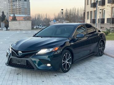 Toyota: Toyota Camry: 2018 г., 2.5 л, Вариатор, Гибрид, Седан