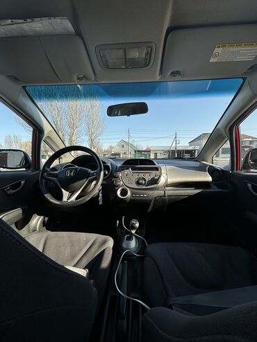 фит джаз: Honda Jazz: 2009 г., 1.3 л, Робот, Бензин, Хэтчбэк