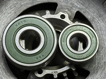 Генераторы: Генератор Lexus Б/у, Оригинал, Япония — 2