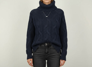 akryl w swetrze: Women`s sweater, size M