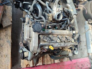 Передние фары: Двигатель Toyota Platz SCP11 1SZ-FE 2002 (б/у)