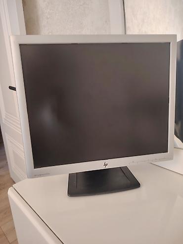 Monitorlar: HP Compaq LA1956x LCD monitor - Ekran diaqonalı: 19" (müxtəlif — 7
