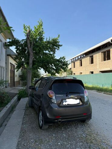 американские машины: Chevrolet Spark: 2011 г., 1 л, Механика, Бензин, Хэтчбэк at lalafo.kg американские машины: Chevrolet Spark: 2011 г., 1 л, Механика, Бензин, Хэтчбэк