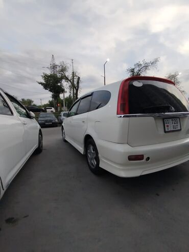 Honda: Honda Stream: 2001 г., 2 л, Автомат, Бензин, Универсал
