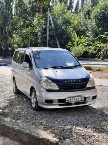 Nissan: Nissan Serena: 2000 г., 2 л, Вариатор, Газ, Минивэн