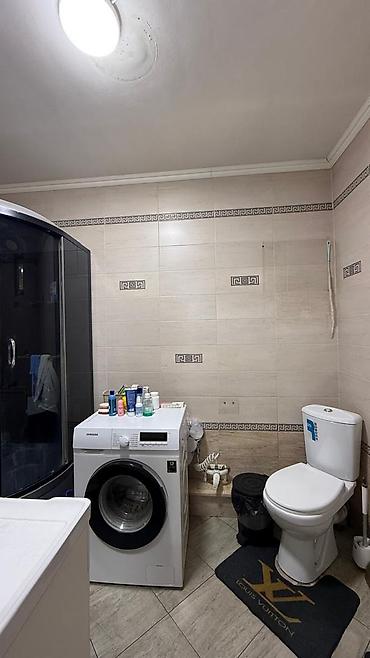 красный васток: *Продается полдома в районе Восток-5!* 📍 Отличная локация — первая — 9