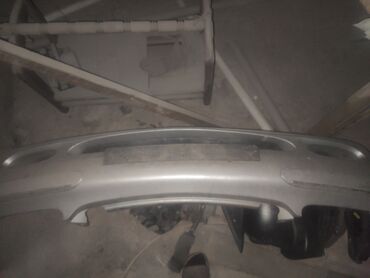 мерс 2 8: Алдыңкы Бампер Mercedes-Benz 2001 г., түсү - Күмүш