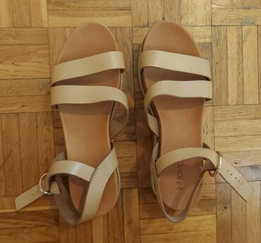 cizme sa skrivenom platformom: Sandals, 39