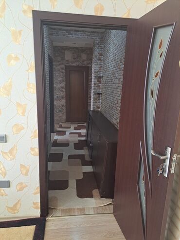 Uzunmüddətli kirayə mənzillər: Xırdalanda, ər-riyad ilə üzbəüz, 199nömrəli avtobusun son — 2