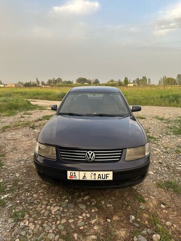 Volkswagen: Volkswagen Passat: 1997 г., 1.6 л, Механика, Бензин, Седан