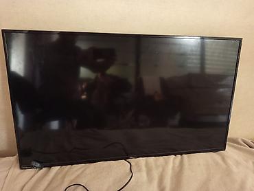 ТВ и видео: Hisense LED TV, təxmini 40–43 düym ekran Xüsusiyyətlər: - Geniş LED — 3