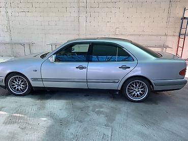 w210 милениум: Mercedes-Benz E-Class: 1998 г., Седан — 4