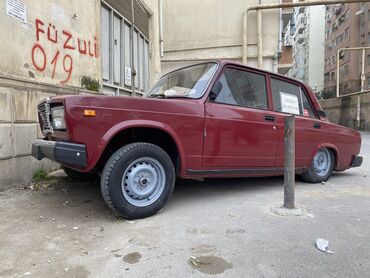 04 masin: VAZ (LADA) 2107: 1.6 l | 1995 il 124523 km Sedan