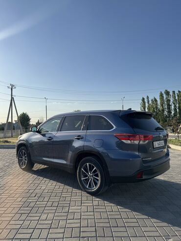продаю тайота альфард: Toyota Highlander: 2019 г., 3.5 л, Типтроник, Бензин, Внедорожник