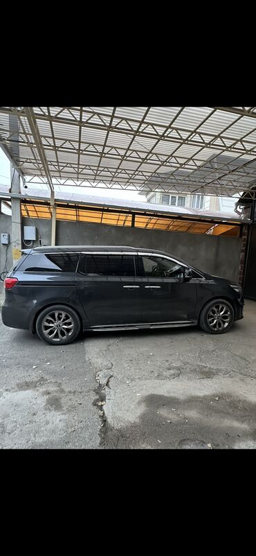 марх 2: Kia Carnival: 2016 г., 2.5 л, Автомат, Дизель