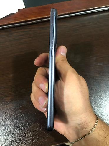 s21fe samsung: Samsung S21FE modelidir. Cibimde sixildigi ucun ekranina xett dusdu — 5