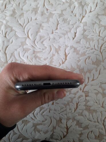 Apple iPhone: IPhone 8, Б/у, 64 ГБ, Black Titanium, Защитное стекло, 100 % — 2