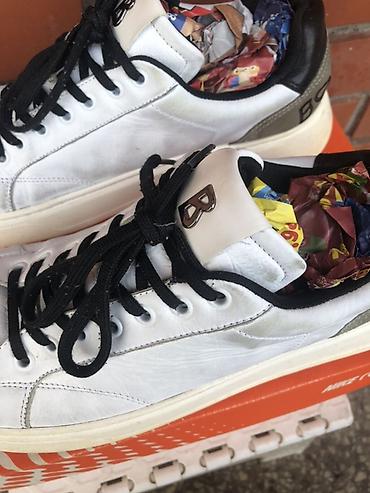 Patike: Bogner patike – bele kožne lifestyle/sneakers patike sa crnim pertlama — 7