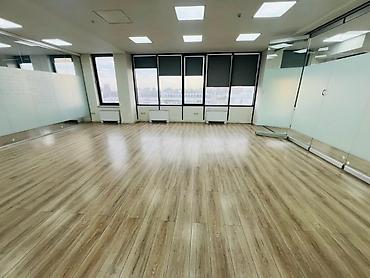 Аренда офисов: Аренда офисов, 225 м², В бизнес центре, 1 линия, С отдельной кухней, С отдельным сан узлом — 1