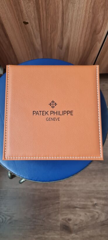 коробка подарочный: Коробка от часов Patek Philippe - 3000 сом Коробка от часов Ulysse