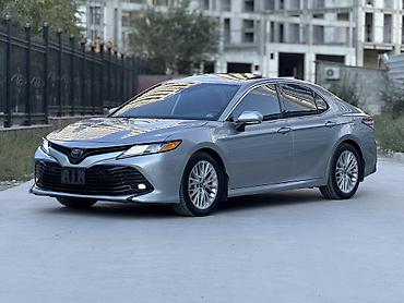 Toyota Camry: 2020 г., 2.5 л, Автомат, Гибрид, Седан at lalafo.kg Toyota Camry: 2020 г., 2.5 л, Автомат, Гибрид, Седан