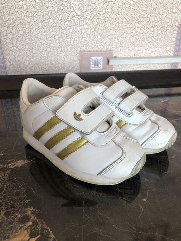детская обув: Детские кроссовки «Adidas” оригинал на мальчика. Размер 24. В хорошем