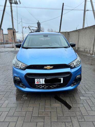 ишу авто: Chevrolet Spark: 2016 г., 1 л, Вариатор, Бензин