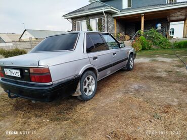 Mazda: Mazda 626: 1988 г., 2 л, Механика, Бензиновая, Седан — 5