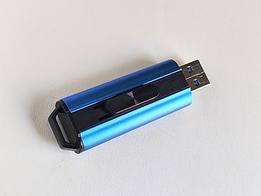 external hard drive: Продаю НЕРАБОЧУЮ флешку. Не знаю что с ней случилось. Просто не — 3
