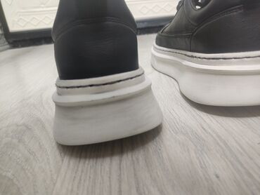 Krasofkalar və idman ayaqqabıları: Qara-rəngli uniseks idman ayaqqabısı. krasovka.Krasovka. 42-42.5 — 3