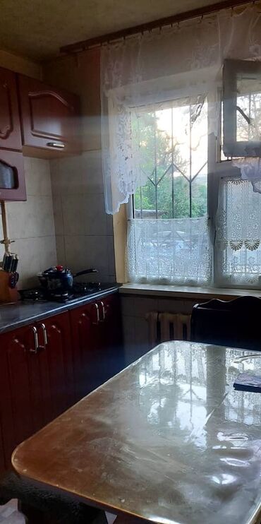 Продажа квартир: 3 комнаты, 58 м², 104 серия, 1 этаж, Косметический ремонт