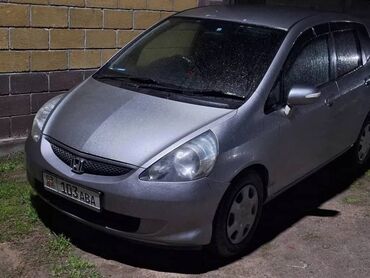 самая дорогая машина в кыргызстане: Honda Fit: 2004 г., 1.3 л, Вариатор, Бензин, Хетчбек