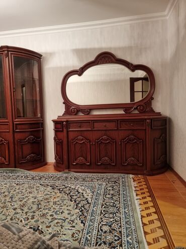 Kreslolar: Komod, Kredit yoxdur