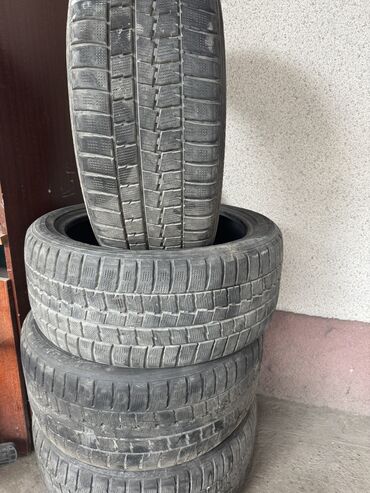 14 шины зимние: Шиналар 245 / 40 / R 18, Кыш, Колдонулган, Комплект, Жеңил унаалар, Жапония, Dunlop