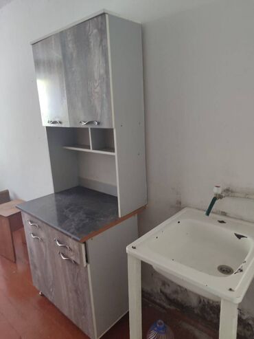 тоголок молдо дом куплю: 1 комната, 22 м², Общежитие и гостиничного типа, 1 этаж, Косметический ремонт