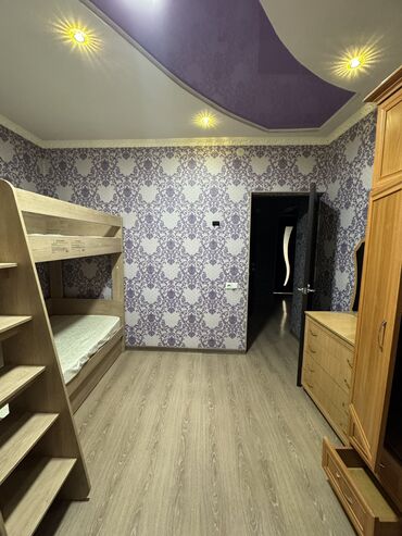 квартира орозбекова: 3 комнаты, 65 м², 105 серия, 1 этаж, Евроремонт