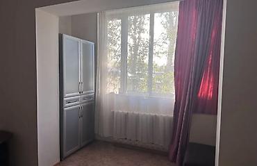 flat osh: Сдаётся 1‑комнатная квартира, Аламедин‑1. • 1 этаж из 9, дом 106 — 3