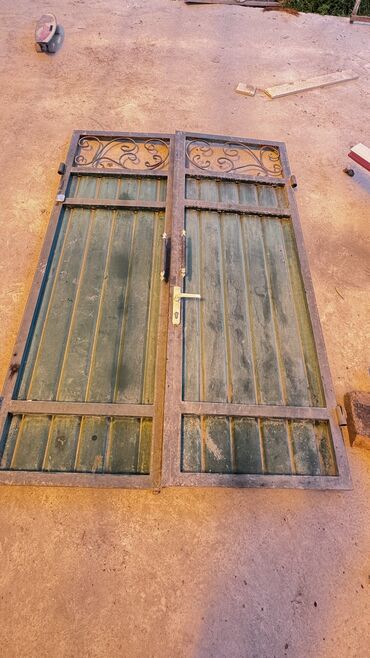 металлический двер: Ворота | Распашные, | Металлические, Б/у