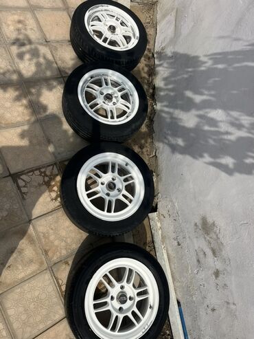 diskler r13: R16 ENKEİ RPF1modeli Cati svarlasi yoxdu ela veziyetdedi 2diskin