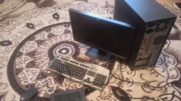 havalandırma sistemi: Masaüstü kompüter seti Tərkib: - HP LCD monitor (təxmini 19–22 düym