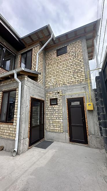 Үйлөрдү сатуу: 5 жана андан көп, 112 м², 1 соток, Бишкек — 8