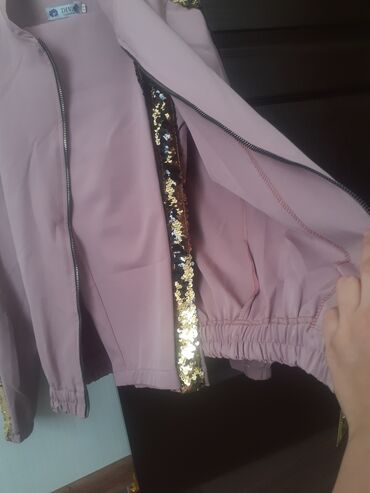 İdman geyimləri: Kecen sezon alinib 1 defe geynilib cemi yenidi demek olarki — 4