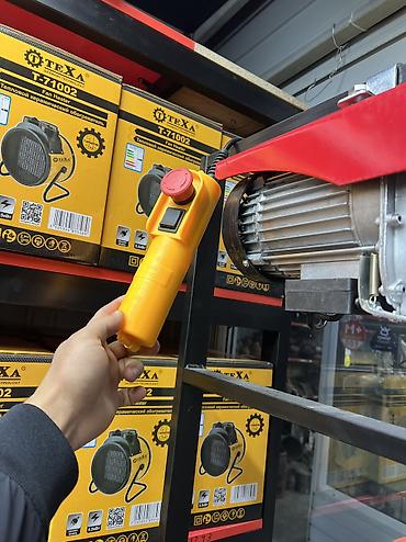 Другие инструменты: Электрическая тельфер-лебедка 800кг Напряжения 220вольт Мощность — 5