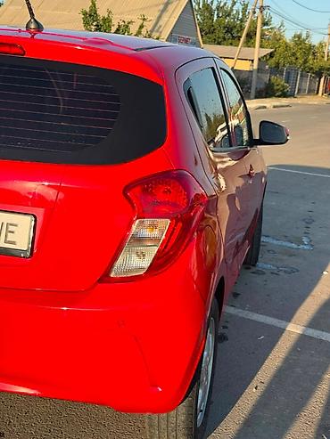 продаю спарк: Chevrolet Spark: 2019 г., 1 л, Вариатор, Бензин, Хэтчбэк — 3