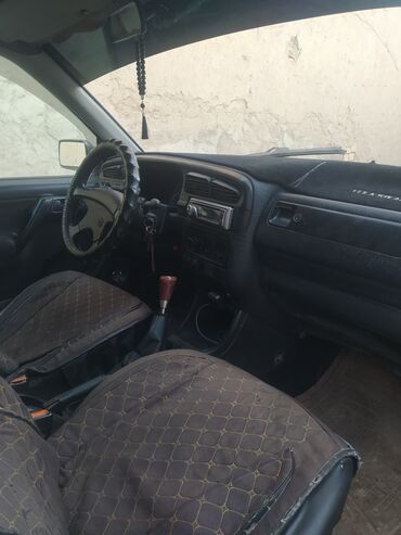 кыймылдаткыч матиз: Volkswagen Vento: 1993 г., 1.8 л, Механика, Бензин, Седан