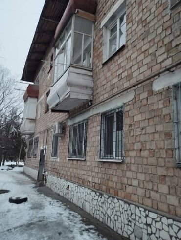 бишкек продажа квартир: 1 комната, 28 м², Хрущевка, 1 этаж, Старый ремонт