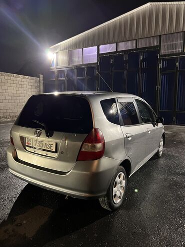 авторынок бишкек хонда степвагон: Honda Fit: 2003 г., 1.3 л, Вариатор, Бензин, Хэтчбэк