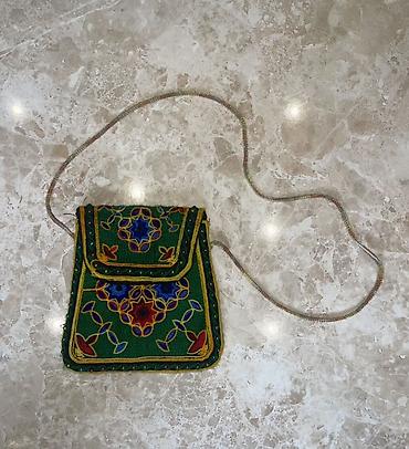 sumqayıtda canta: Əl işı çiyin çantası - Material: qalın parça/felt tipli əsas, əl ilə — 1